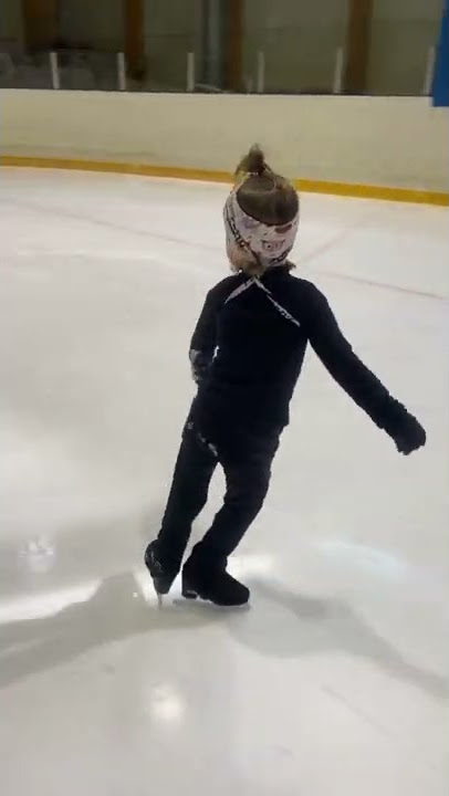 Vova - 5 years old, the first attempts to jump Axel #figureskating #iceskating #skating #skate