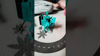 WEE! KidzRobotix Wacky Robot walking