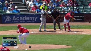 OAK@TEX: Corporan nabs Reddick stealing second