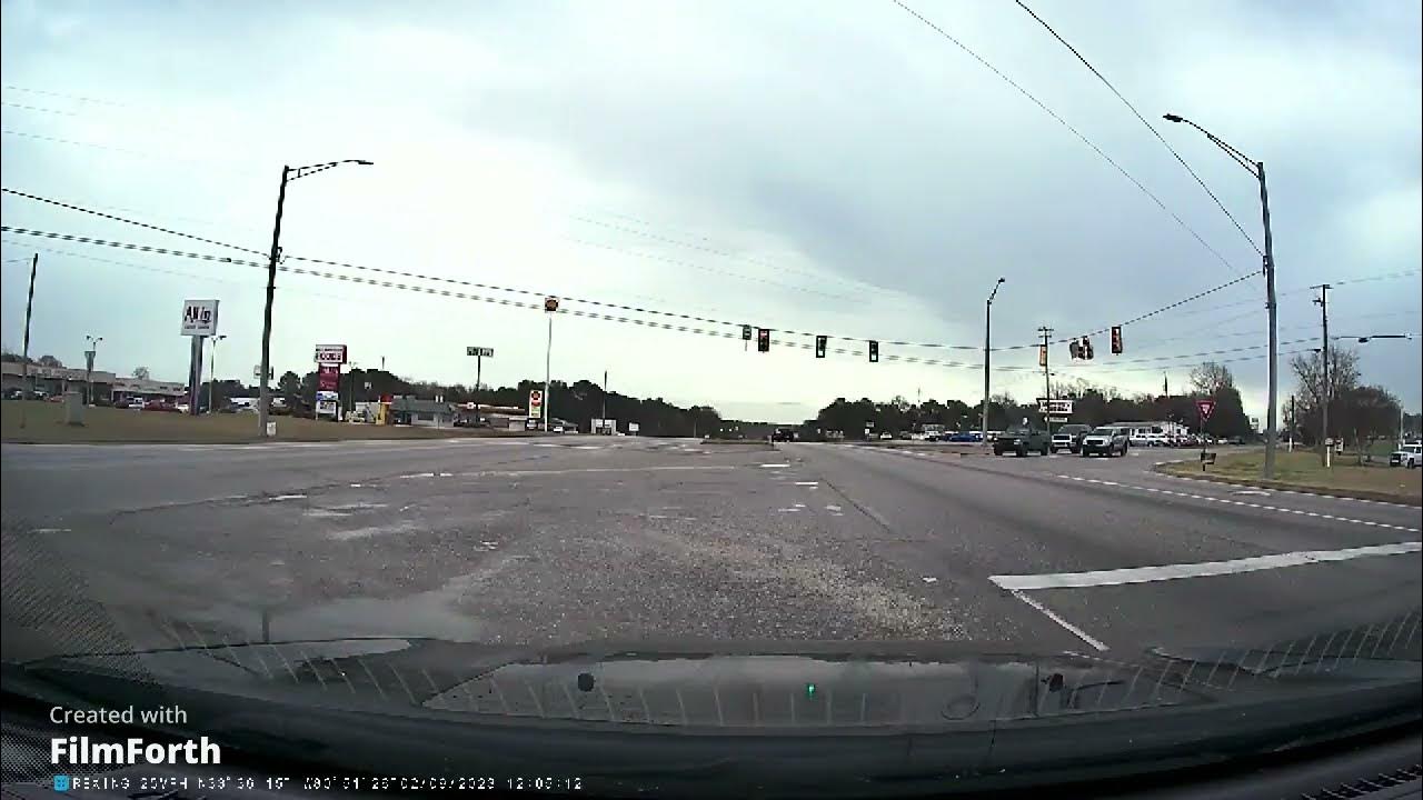 Run red light on turn lane 020923 YouTube