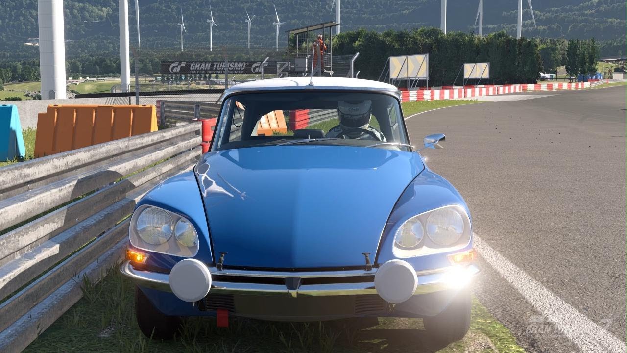 GT7 Circuito. Citroen DS 21 Pallas 1970. Deportivo 131CV.