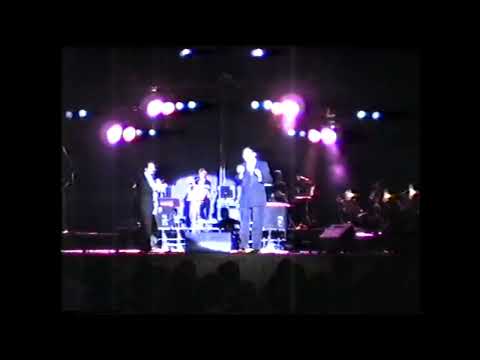 ר' מיכאל שטרייכר בהופעה ראשונה בארץ ישראל | 1989 | Michoel Streicher | Binyanei Haumah