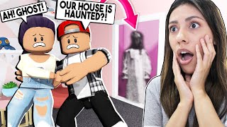 OUR BLOXBURG HOUSE IS HAUNTED! (Roblox Bloxburg Roleplay)