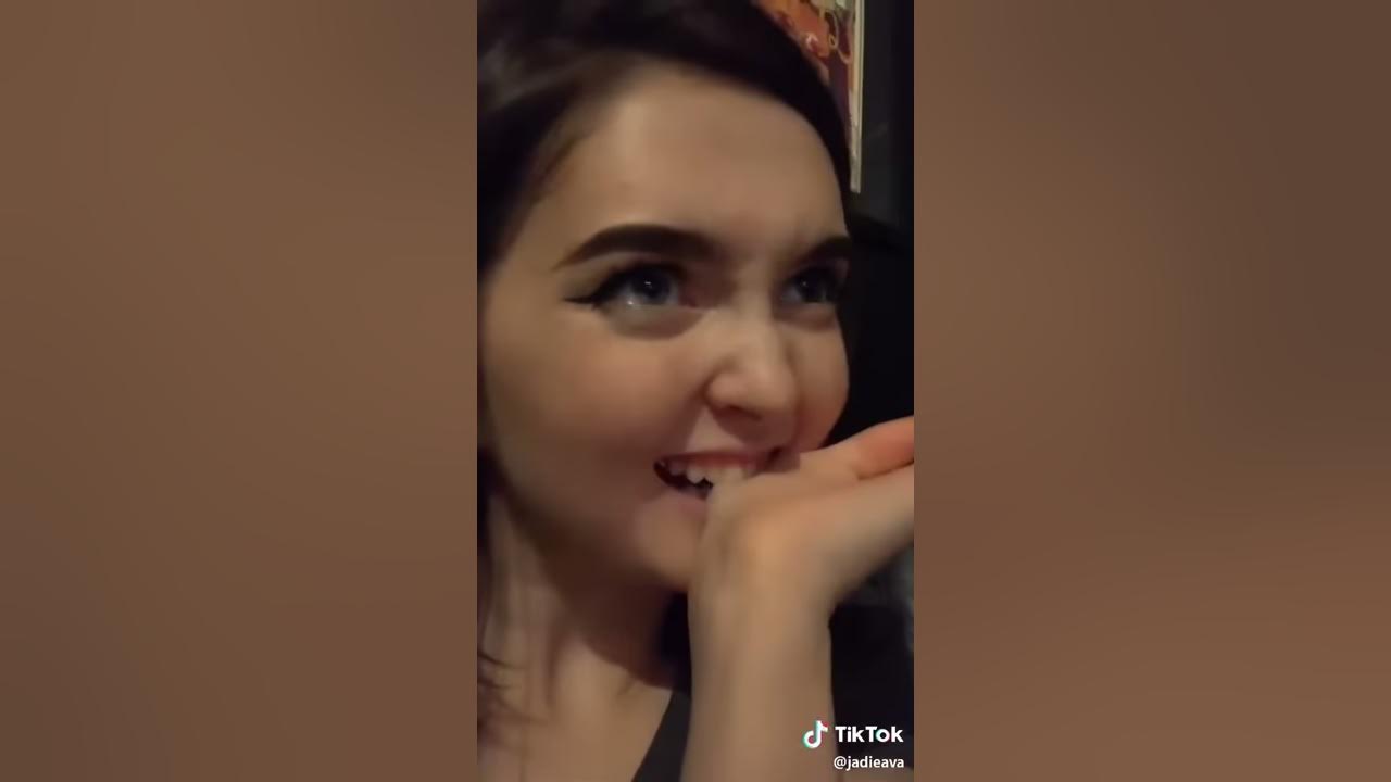 itchy hand