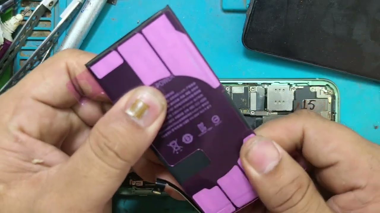 How to replace iphone 11 battery step by step #mobilereparingclasses #battery 