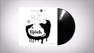 Björk - Play Dead