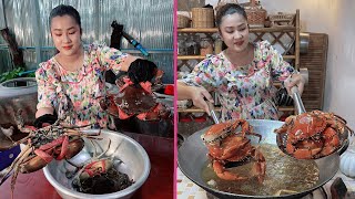 Delicious big Mud crabs cooking by pregnant chef - Sreypov life show