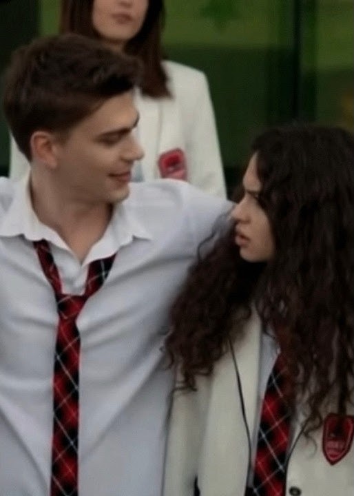 وكنت اتعمد النظره 😔🫦 | امير و اسيا