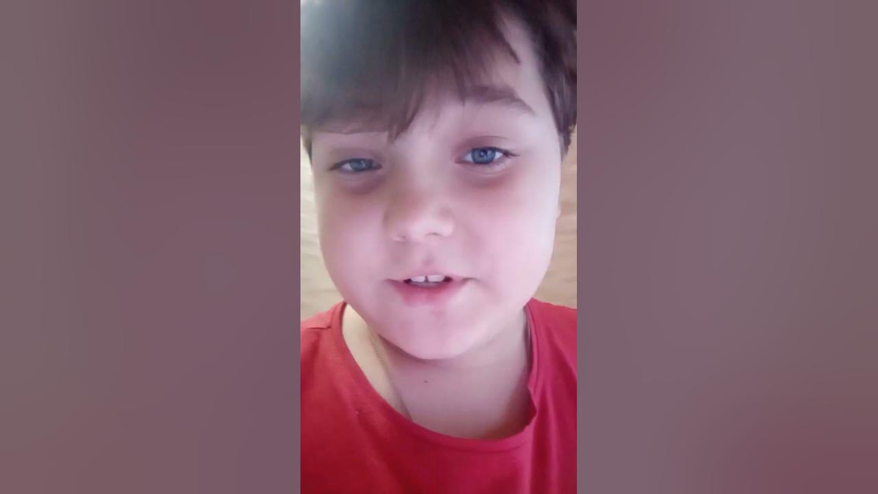 усик хелоу