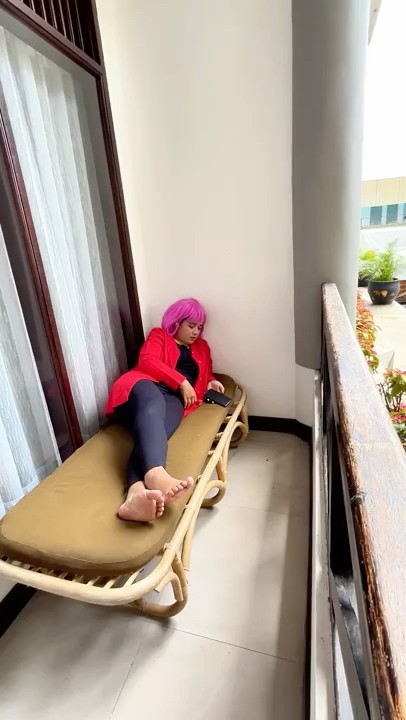 The Consequences of Falling Asleep Outside #funny #comedy #hilarious