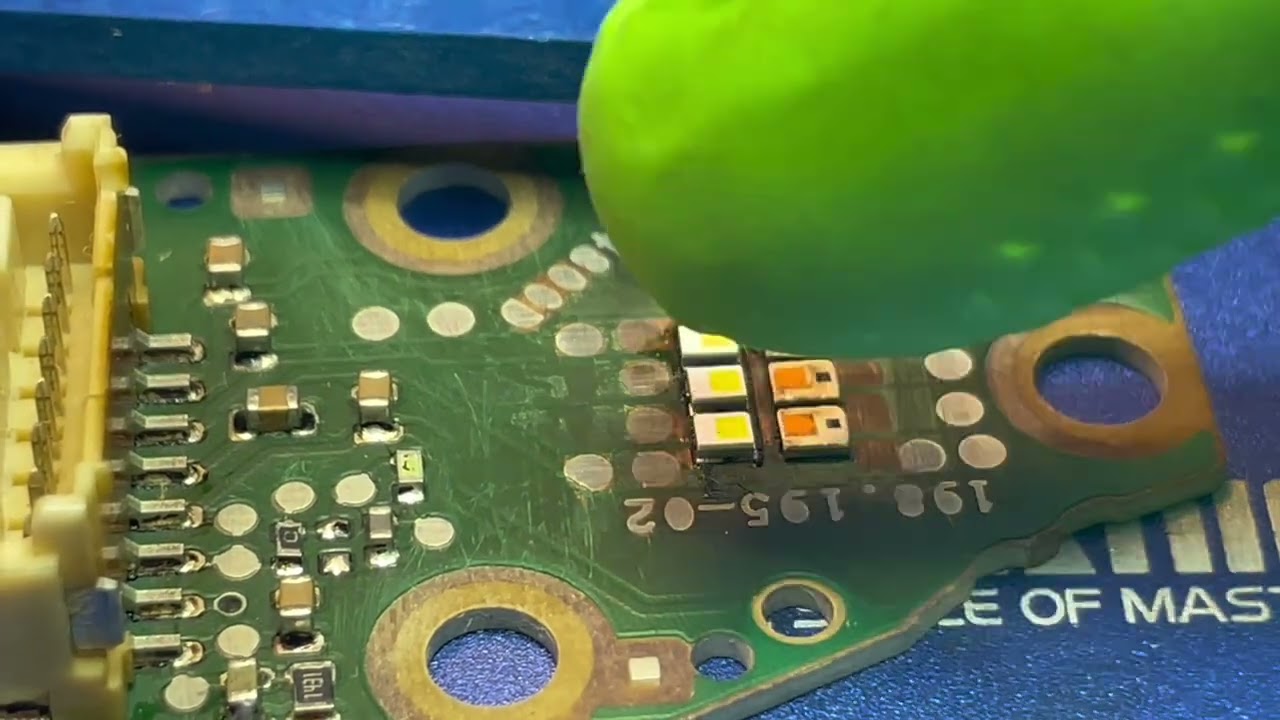 В новых автомобилях назревает запланированное устаревание: светодиодные фары.