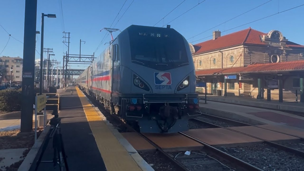 Septa extra heads from Lansdale To Temple U With Acs64 902 