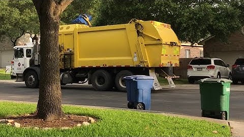 Summer: AutoCar ACX Heil Durapack Python 410416 On Recycle