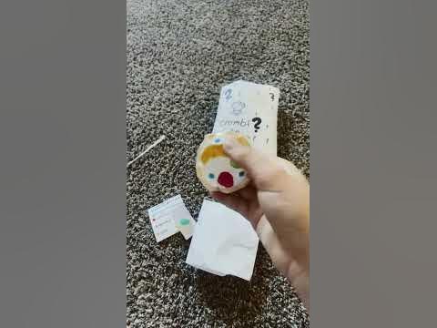 Crumbl cookie blind bag - YouTube