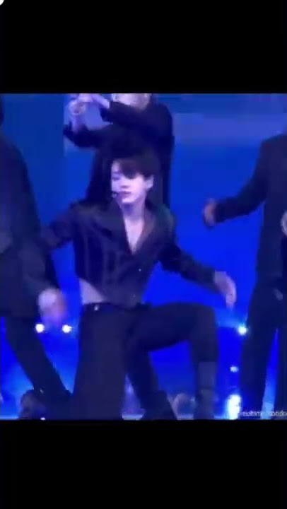 This body roll from black swan hits different 😫💜😌#btsarmy #btsedits #bts #btsshorts #shots #taekook