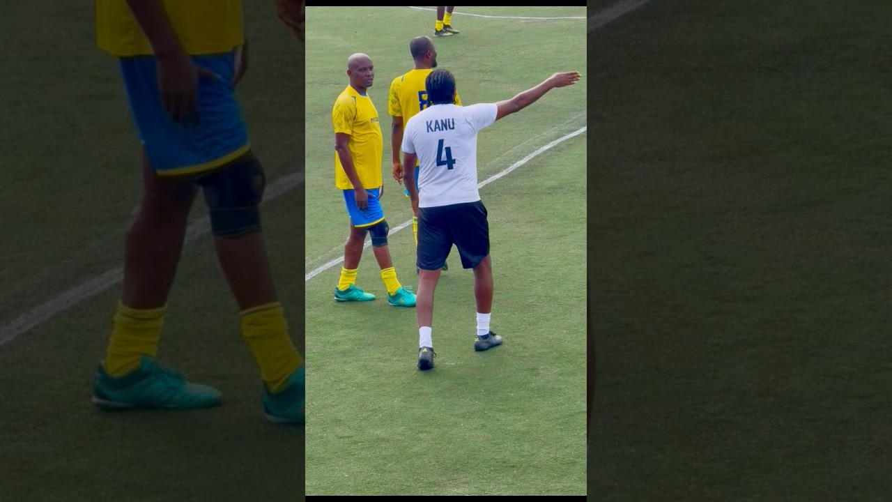 At 49, Papilo Kanu Nwankwo  is still showing young boys how it’s done ✅ Super Eagles legends
