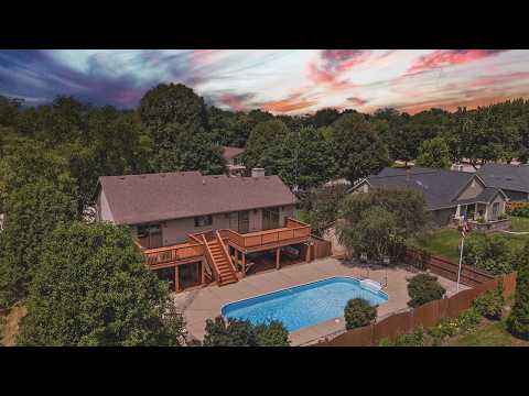 1404 Larson St, Sycamore, IL home video tour