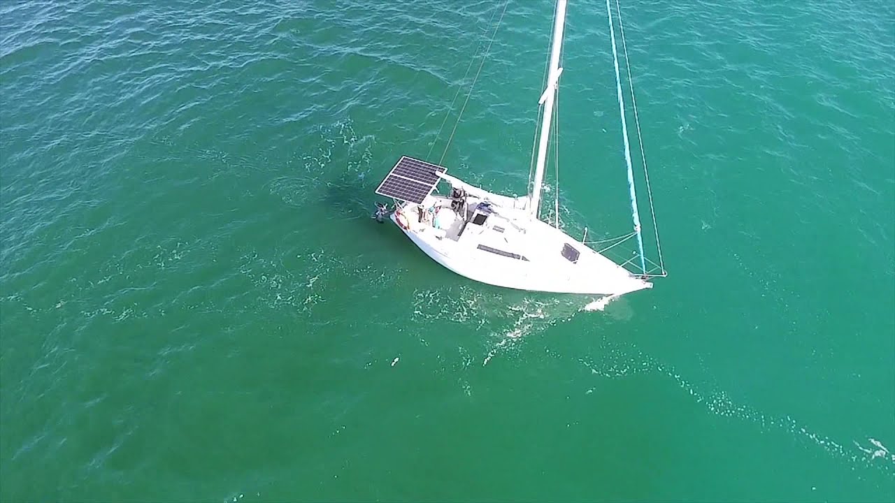 Solar Powered Sailboat - Holland 30 - Torqeedo 4.0