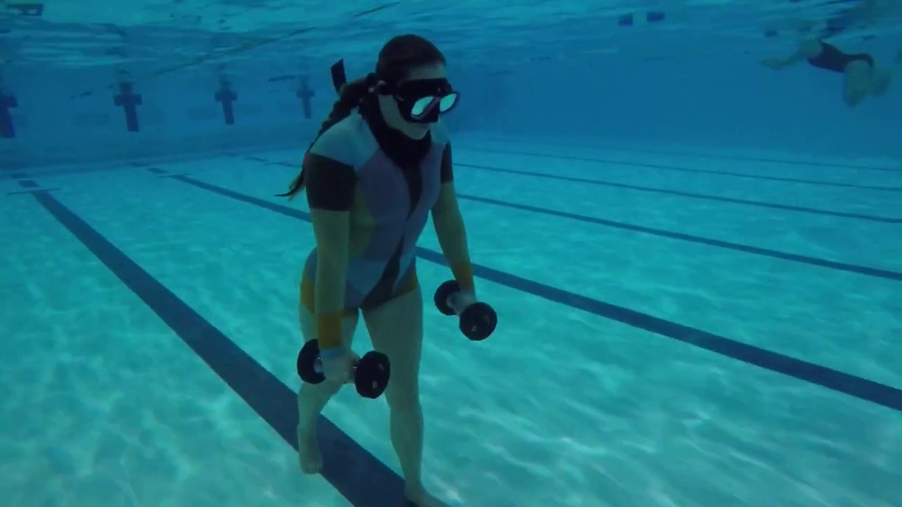 Girl walks underwater weighted 10kg YouTube