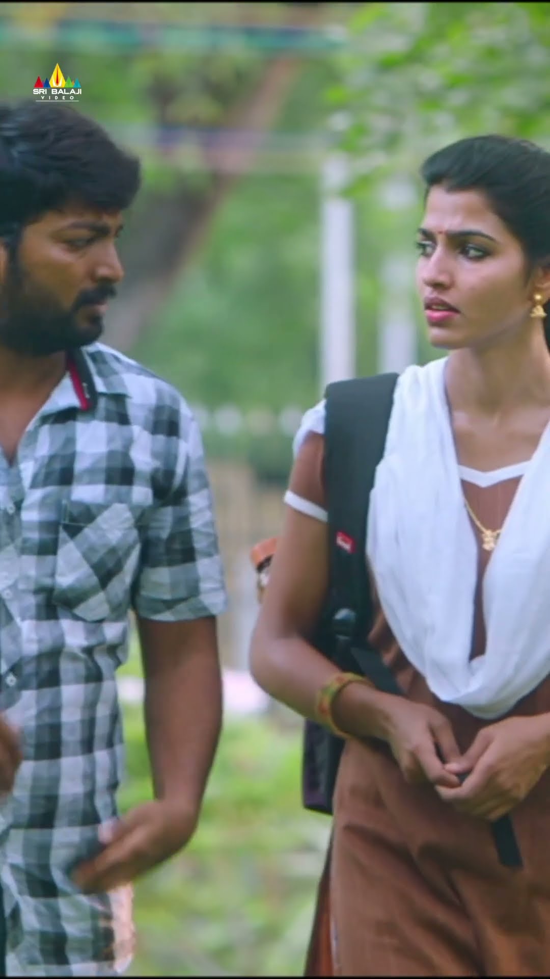 అది అసలే చిన్నపిల్ల ఒంటరిగా వదిలేయద్దు ! #premistheinthena | #saidhanshika | #shorts | #ytshorts