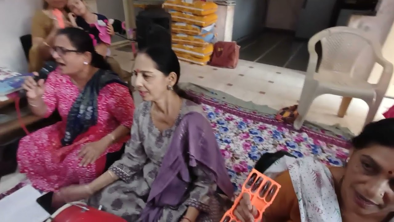 ભજન નીચે લખ્યું છે.હર્ષા પટેલ.સુંદર ભજન સાંભળીને આનંદ થશે.અંત સુધી સાંભળજો.શ્રી સખીભજન મંડળ. વડોદરા.