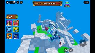 Me playing monkey bomb tag! #roblox#bomb tag#fun