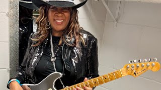 Download Lagu BB Queen performing LIVE (12/27/2025) MP3