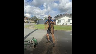 Blocked Drain 176 - An Epic Battle. But only 1 Winner