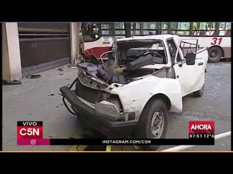 C5N - Tránsito: Accidente fatal en San Cristóbal. Un muerto y seis heridos (Parte 2)