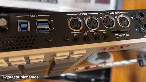 AKAI MPC Live 2 UNBOXING BEST DRUM MACHINE