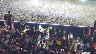 SF9 - exiting Kcon LA 190817
