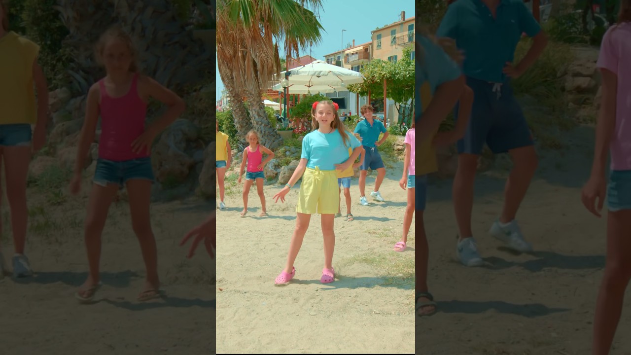 Come Caldo 🥵 Questo Vento sotto il Sole Cocente tutti a Bailar! #latropicana #amelitvit #perte