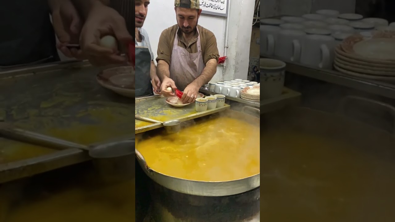 Asli Peshawari Yakhni Soup At Paposh Nagar Karachi