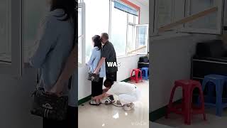 Thief Tries to Steal from a Woman #amazing