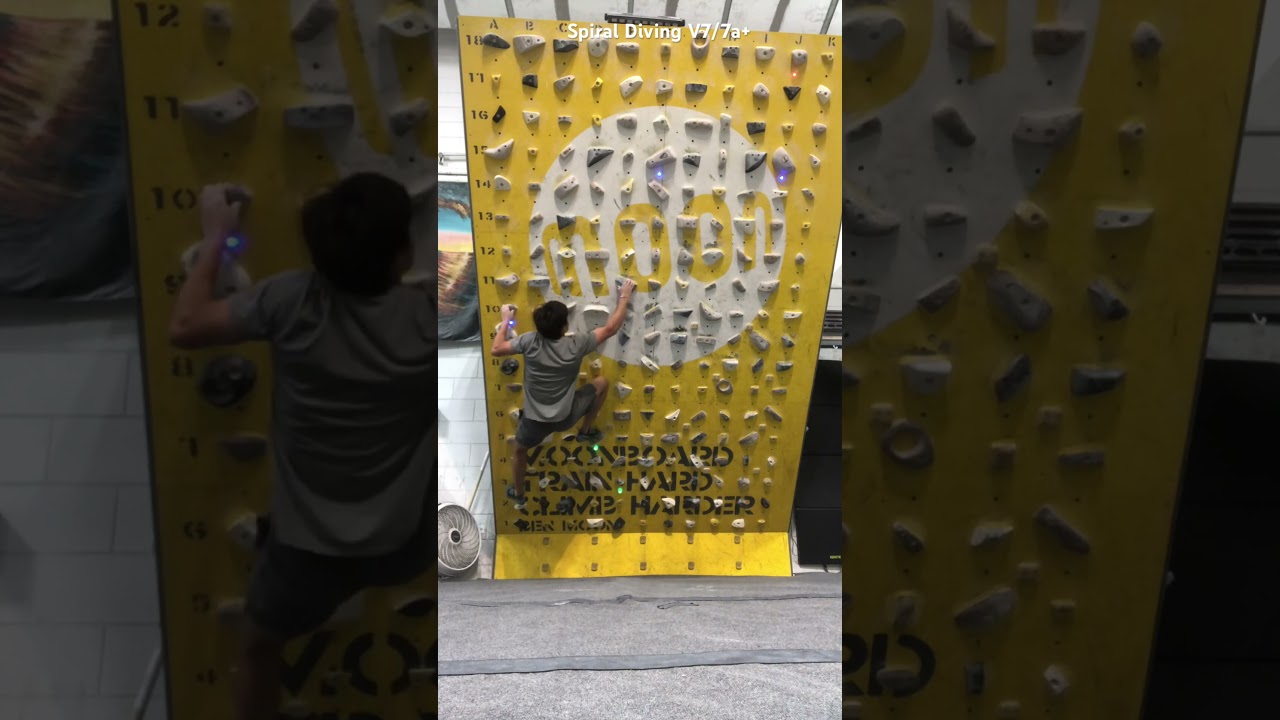 Spiral Diving V7/7a+ || Moonboard Benchmarks 