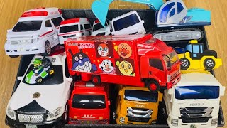 🚗はたらくくるまのミニカーをいっぱい滑り台で走らせたよ🚗