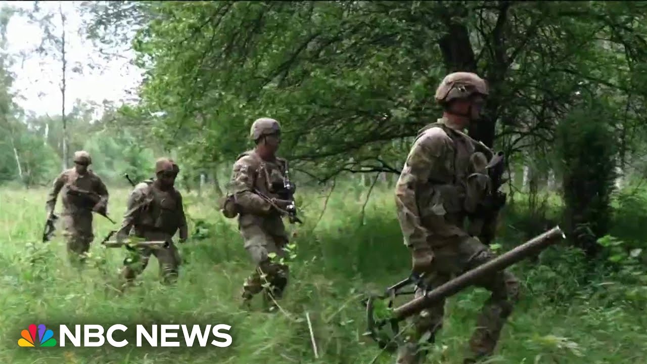 U.S. Army trains with drones as new tech transforms battlefields overseas