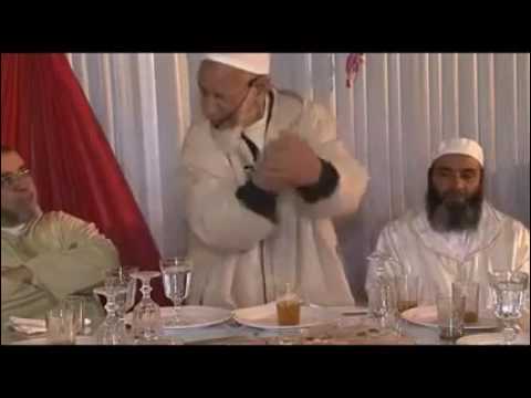 انا ان عشت لست اعدم قوتا وان مت لست اعدم قبرا
