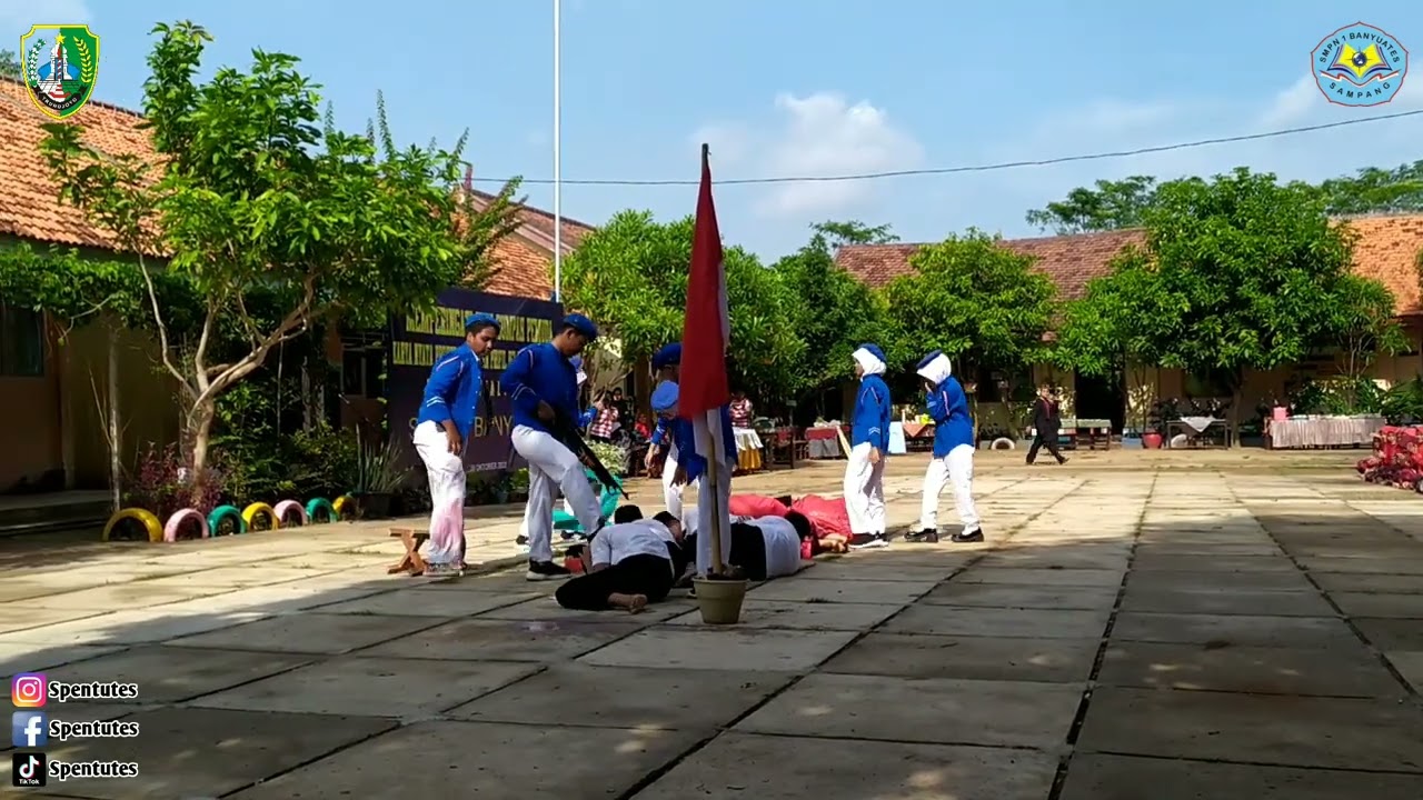 Perayaan Hari Sumpah Pemuda dan Diesnatalis SMPN 1 Banyuates