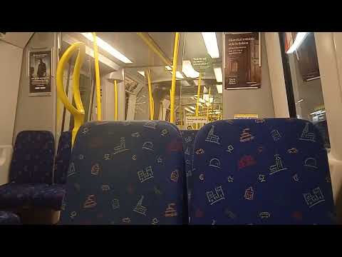 Resa med C20 tåg mellan Skarpnäck och Kärrtorp - YouTube