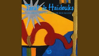 Video thumbnail of "Taraf de Haïdouks - Balada Conducatorolui"
