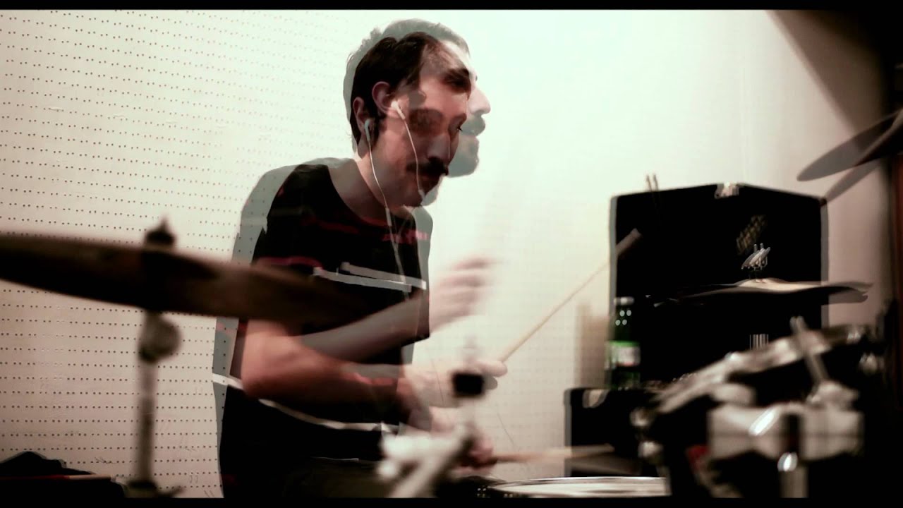 Speed test on Massimetto's drums playing YouTube