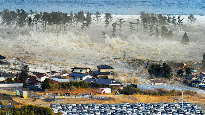 75 Shocking Natural Disasters Ever Caught on Camera