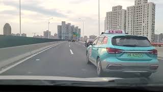 Drive from Downtown Shanghai to Shanghai Pudong International Airport (PVG)