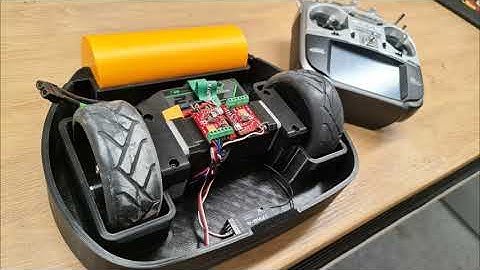 3D Printed RC Robot For Football or Sumo, Stepper Nema 17, Pololu Tic T500, Battlerobot, DIY
