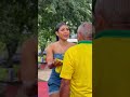 Zizi quer que eu vá assistir o jogo com ele!