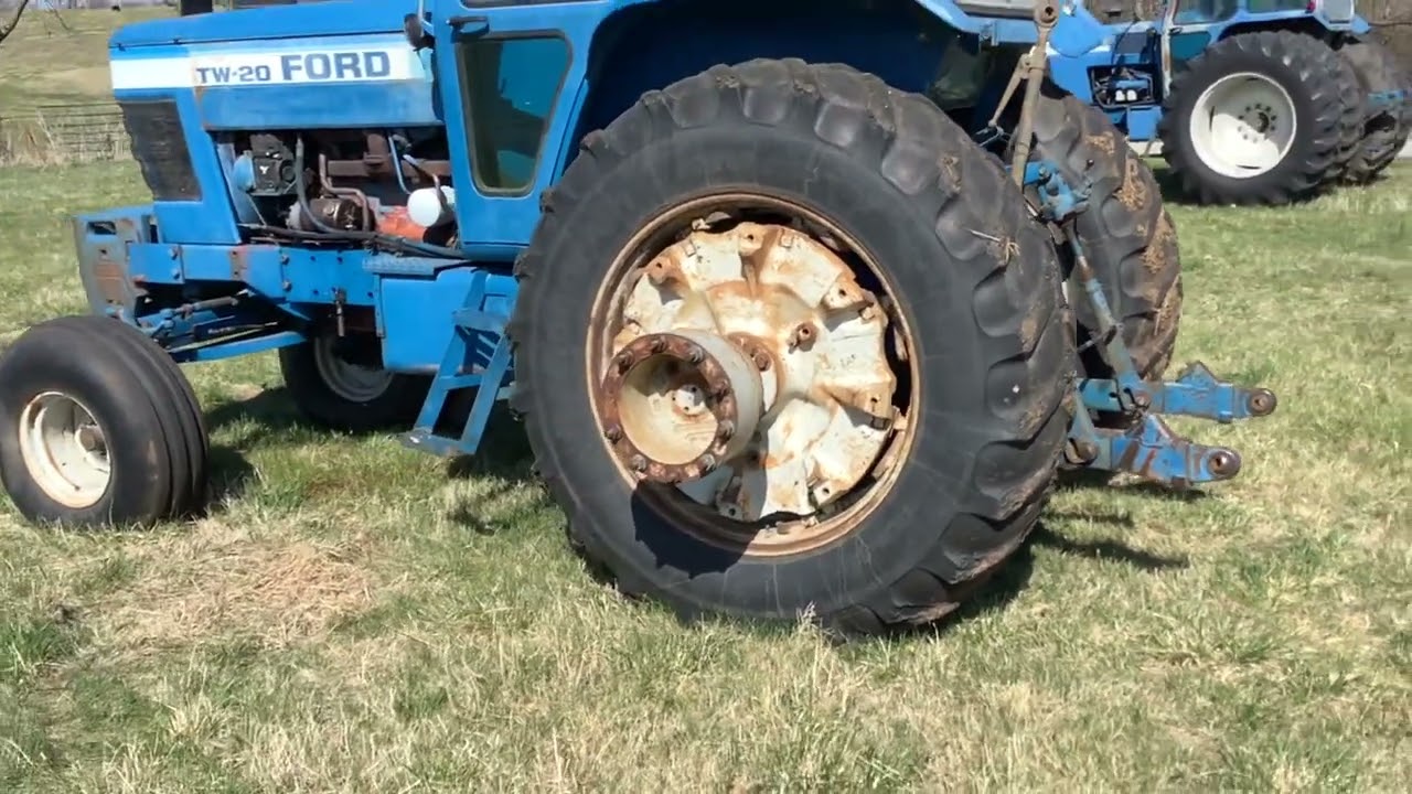BigIron Online Auction TBD =HC2777 = 1980 Ford TW-20 2WD Tractor