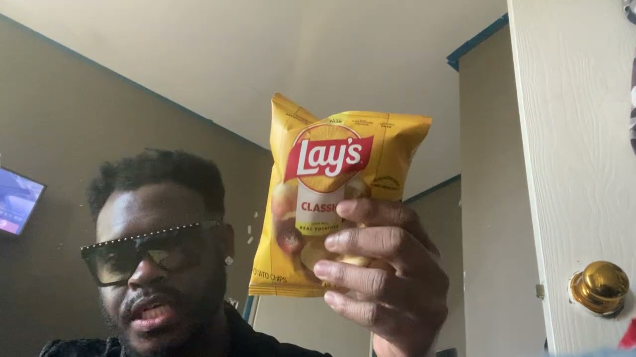 Trying Flavor Chips From The Grocery Store 
