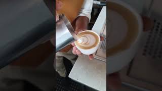 simple Latte art ❤️🌼#with#espresso #latteart #tulip #youtubeshorts #trending #