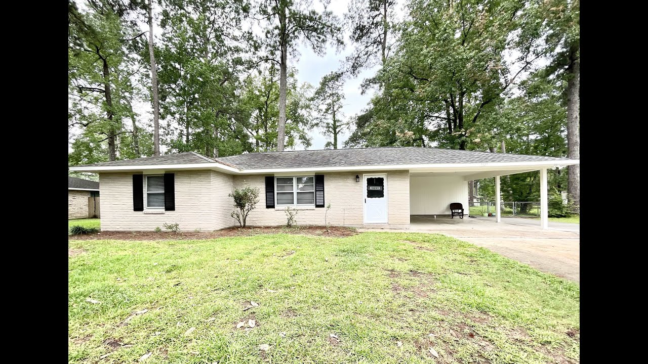 6527 Landmor Dr. Central La 70739